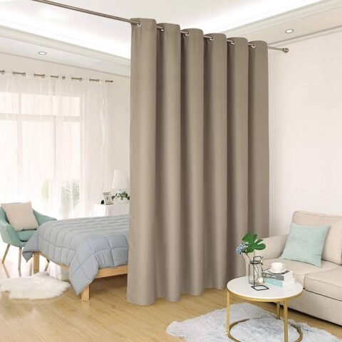 Cách làm vách ngăn giá rẻ bằng rèm tiện lợi