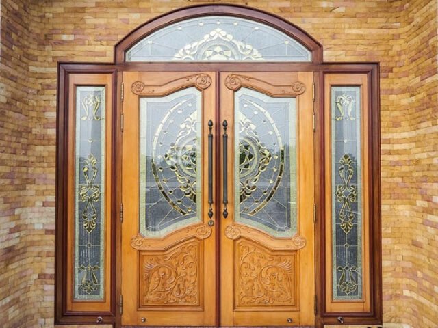 Khi nào nên sử dụng cửa gỗ bốn cánh?