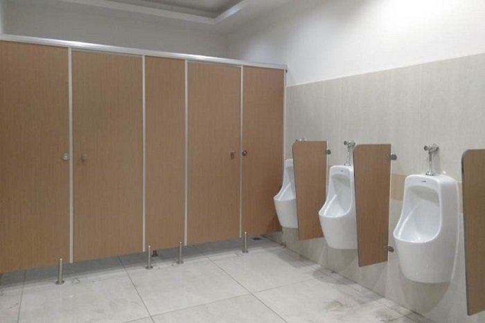 vách ngăn nhà vệ sinh giá rẻ