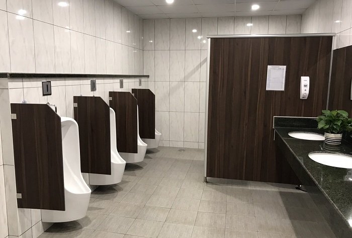 vách vệ sinh compact