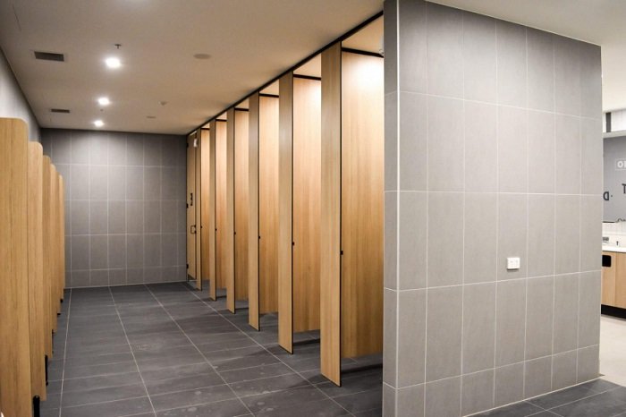 Quy trình thi công vách vệ sinh Compact HPL