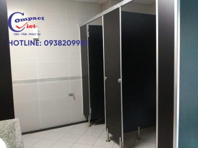 z3057630747291_9655e22487245f808fc5ab227535b65b Địa điểm mua vách ngăn nhà vệ sinh chống nước ảnh hưởng tới chất lượng