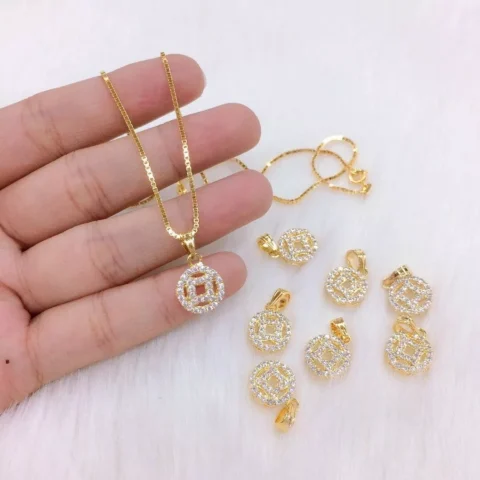 Chi tiết cận cảnh chiếc nhẫn vàng 610