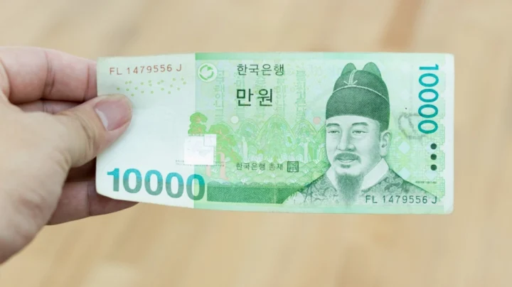 10000 Won Bằng Bao Nhiêu Tiền Việt? Cập Nhật 2026 Mới Nhất Quy trình đổi tiền Won sang VND