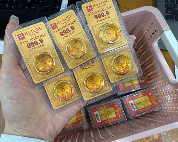 Giá Vàng Hạ Long Hôm Nay 2026: Dự Báo Biến Động & Phân Tích Chuyên Sâu Trang sức vàng 24K tại Hạ Long