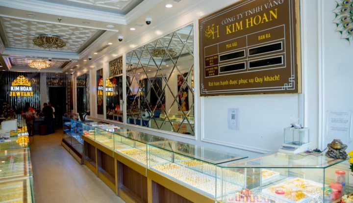 Trang sức vàng kim hoàn tinh xảo