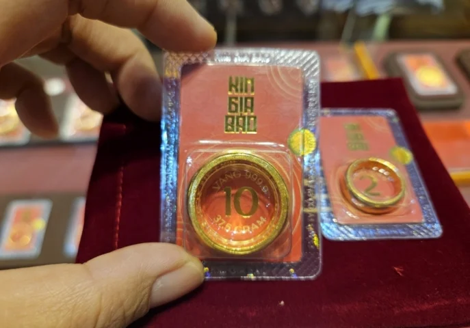 Yếu tố ảnh hưởng giá vàng Kim Khánh Việt Hùng