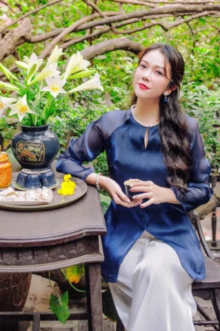 Tổng Hợp Những Mẫu Áo Bà Ba Đẹp Nhất 2026 Áo bà ba nhung sang trọng