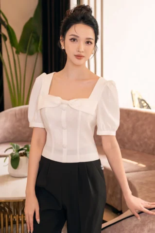 Áo kiểu croptop cổ vuông đính nơ