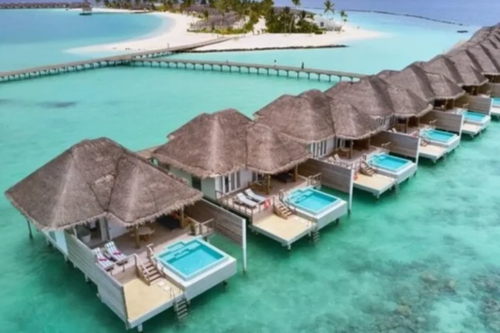 Maldives Ở Đâu? Khám Phá Thiên Đường Biển Đảo Maldives 2026 Biệt thự trên mặt nước sang trọng tại Maldives