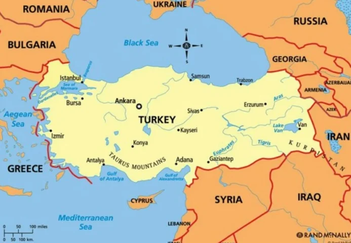Turkey Là Nước Nào? Khám Phá Vùng Đất Giao Thoa Đông - Tây Cảnh quan thành phố Istanbul hiện đại