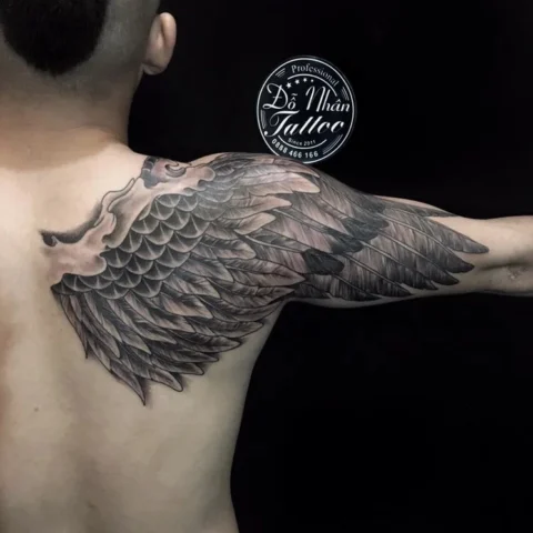 Cặp đôi xăm hình cánh thiên thần