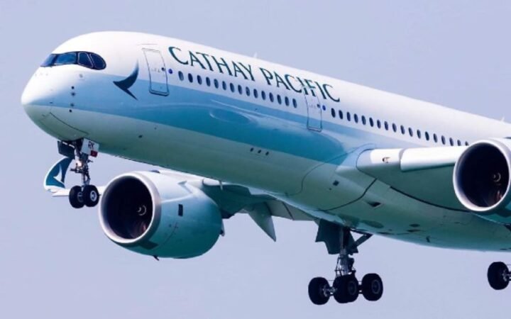 cathay-pacific-cua-nuoc-nao