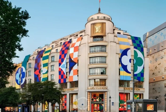 Cửa hàng Louis Vuitton đầu tiên tại Paris