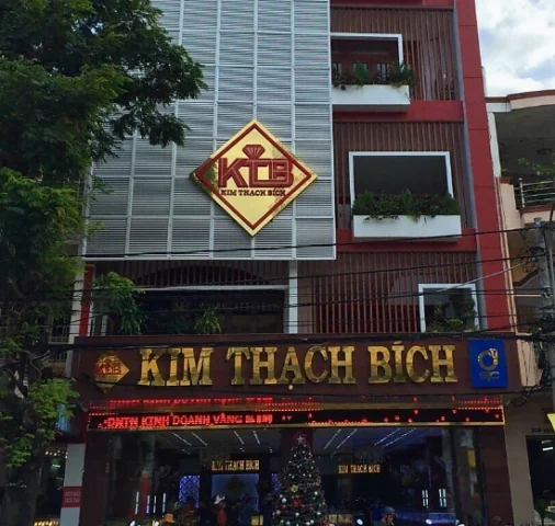 Giá vàng Kim Thạch Bích Phú Yên Hôm Nay: Dự báo 2026 Dự báo giá vàng 2026