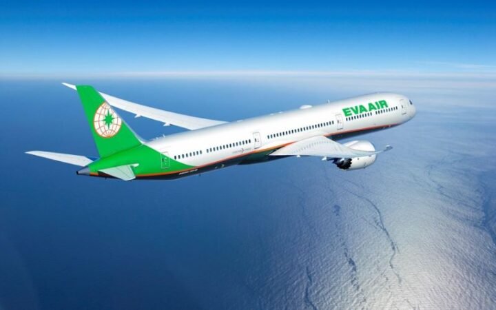 eva-air-cua-nuoc-nao