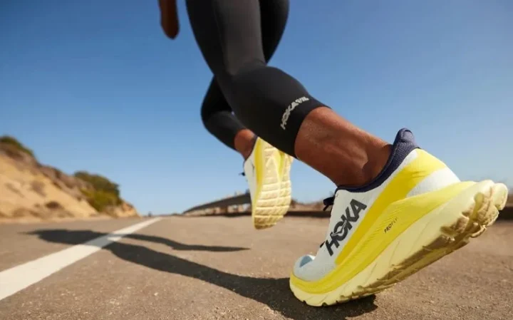 Giày Hoka Của Nước Nào? Hé Lộ Nguồn Gốc & Đánh Giá Chi Tiết 2026 Giày Hoka One One - Biểu tượng của sự thoải mái và hiệu suất