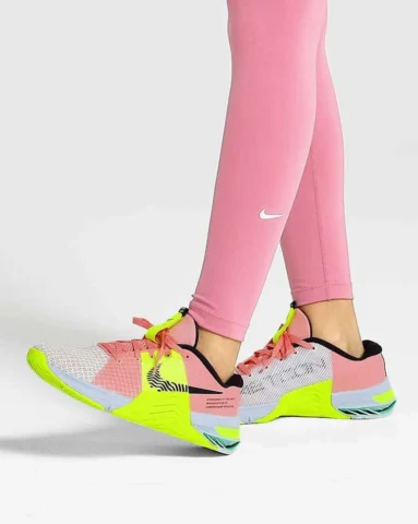 Giày Tập Gym Nữ 2026: Chọn Đúng, Tập Hay! Giày tập gym nữ Nike Metcon 8