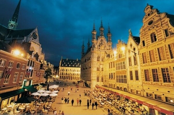 Belgium Là Nước Nào? Khám Phá Về Vương Quốc Bỉ 2026 Kiến trúc thành phố Brussels