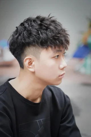 Kiểu tóc con sâu nữ đẹp tự nhiên