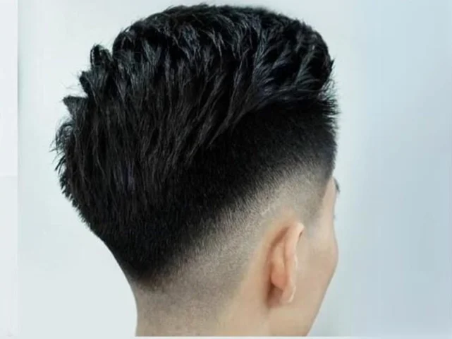 Kiểu tóc nam gáy chân viền nhọn