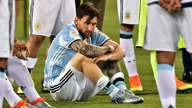 Messi Ở Nước Nào? Sự Thật Đằng Sau Quốc Tịch và Sự Nghiệp Huyền Thoại Lionel Messi trong màu áo Barcelona
