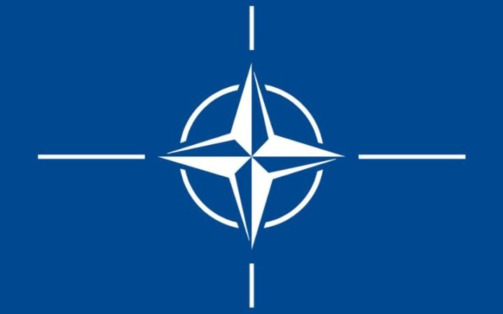 nato-gom-nhung-nuoc-nao