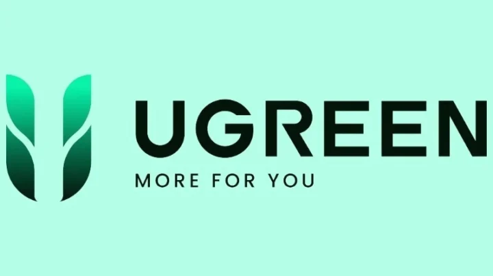 Ugreen của nước nào? Hé lộ nguồn gốc và đánh giá thương hiệu 2026 Người dùng đang sử dụng sản phẩm Ugreen cho công việc