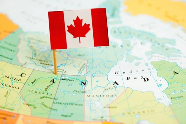 Đồng hồ hiển thị giờ Canada