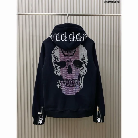 Set đồ dạo phố với áo Philipp Plein