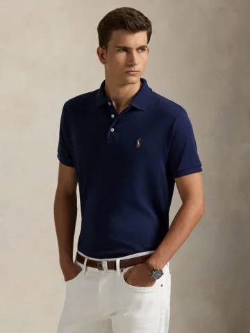 Polo Ralph Lauren Việt Nam: Khám Phá Phong Cách Đẳng Cấp 2026 Set đồ Polo Ralph Lauren phối cùng quần kaki