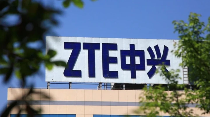 ZTE của nước nào? Khám phá nguồn gốc và lịch sử tập đoàn Smartphone ZTE trên bàn
