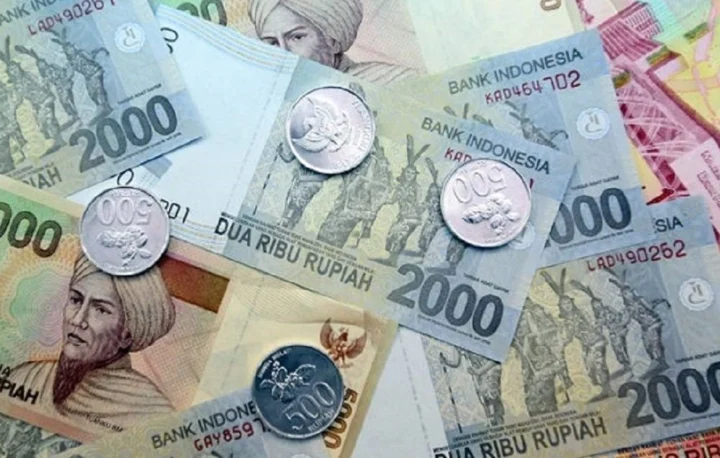 Thủ tục đổi tiền Indonesia sang Việt Nam