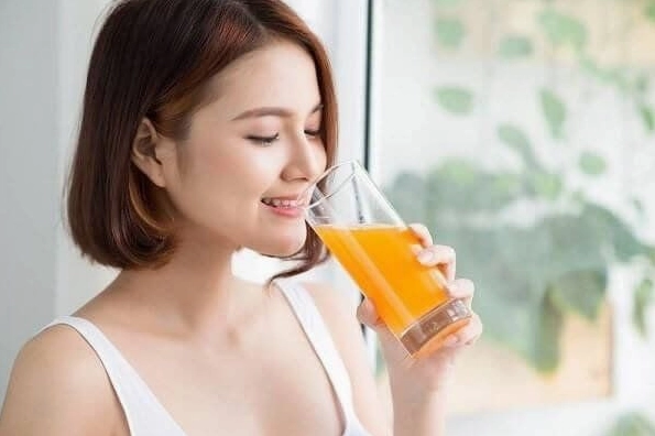 Uống nước cam lúc nào tốt nhất? Giải đáp chi tiết 2026 Uống nước cam vào buổi sáng tốt cho sức khỏe
