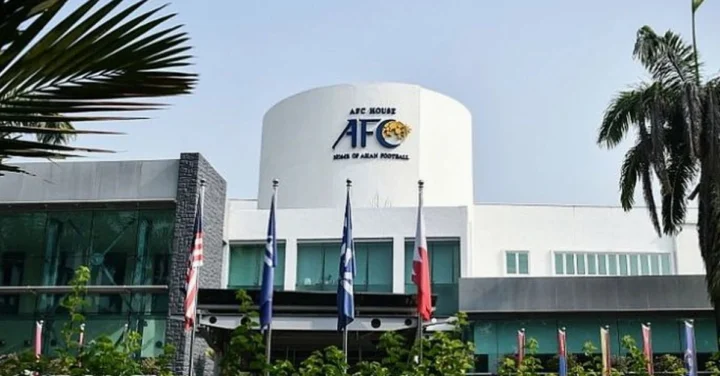 Các cầu thủ ăn mừng bàn thắng tại AFC Champions League