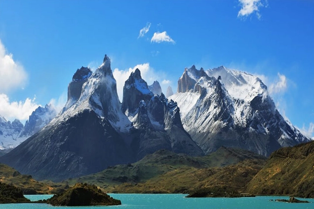 Cảnh quan nông nghiệp trên sườn núi Andes