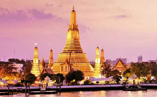 Chùa Wat Arun, một biểu tượng kiến trúc của Thái Lan