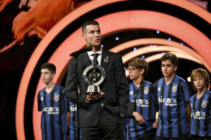 Cristiano Ronaldo cùng Real Madrid ăn mừng chức vô địch Champions League