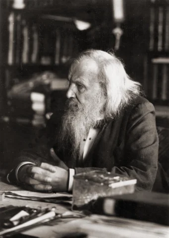 Ai là người phát minh ra bảng tuần hoàn? Hé lộ lịch sử và ý nghĩa Dmitri Mendeleev