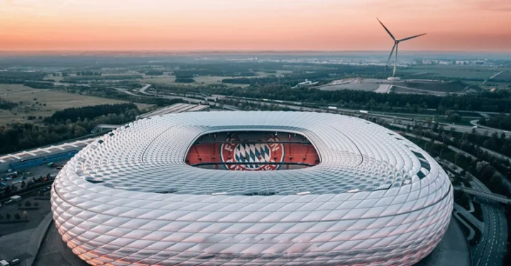 Hệ thống chiếu sáng độc đáo của Allianz Arena