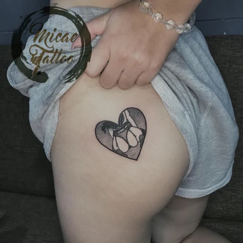 Hình Xăm Cô Gái Sexy: Nghệ Thuật Quyến Rũ Đầy Cá Tính Hình xăm cô gái sexy theo phong cách chân dung