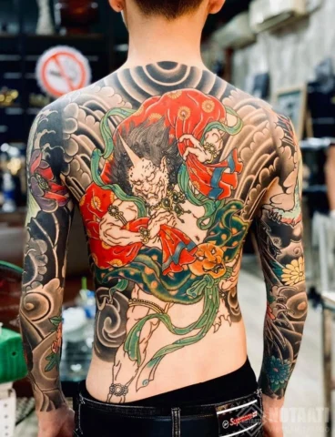 Hình xăm Quỷ Dạ Xoa với vẻ mặt dữ tợn