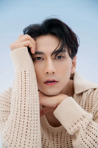 Isaac - một trong những trai đẹp Việt Nam nổi bật