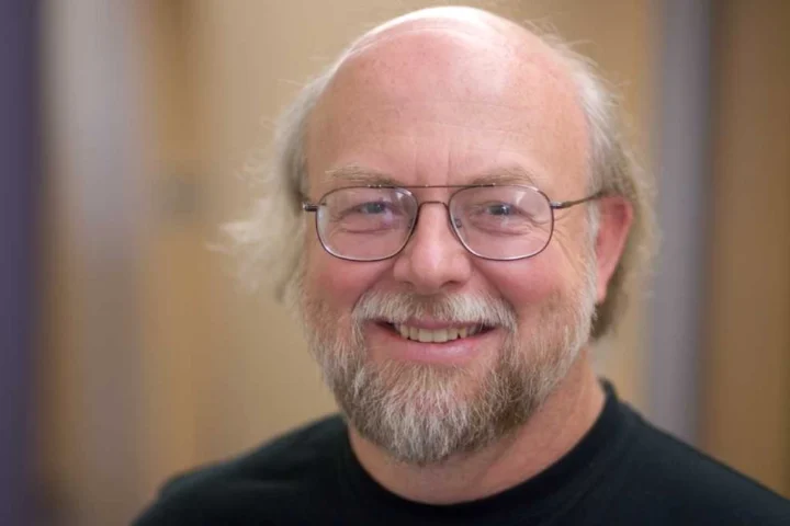 Ai là người phát triển ngôn ngữ lập trình Python? Hé lộ từ A-Z James Gosling, cha đẻ của ngôn ngữ lập trình Java
