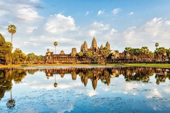 Câu đố kiến thức: Vua nào xây dựng đền Angkor Wat? Kiến trúc tinh xảo của Angkor Wat