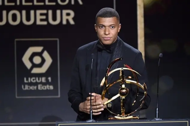 Kylian Mbappe trong màu áo PSG