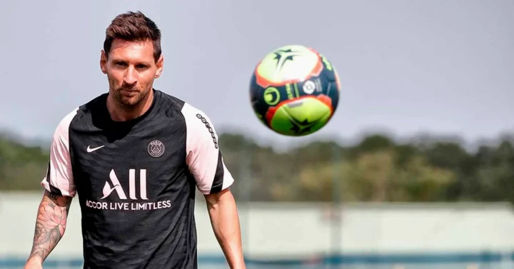 Cầu thủ Lionel Messi đã chuyển đến Ligue 1 vào năm nào? Messi vui vẻ cùng đồng đội tại PSG