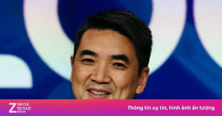 Ai Là Người Tạo Ra Zoom? Hành Trình Của Eric Yuan Đội ngũ Zoom làm việc