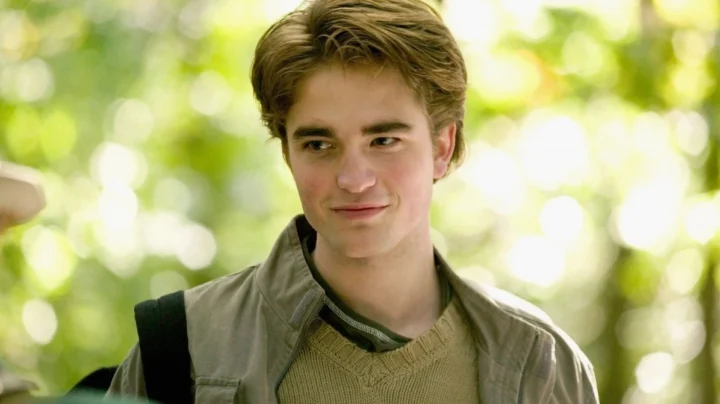 Robert Pattinson vai Edward Cullen