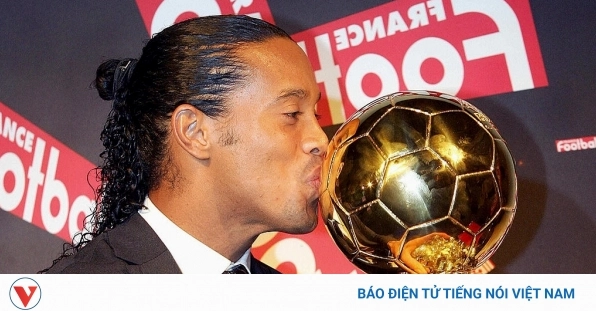 Ronaldinho giành Quả bóng Vàng năm nào? Phân tích sự nghiệp đỉnh cao Ronaldinho trong màu áo Barcelona
